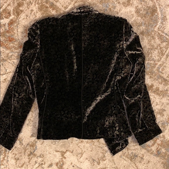 Black velvet tuxedo style jacket by Anne Klein 4p - Picture 6 of 13
